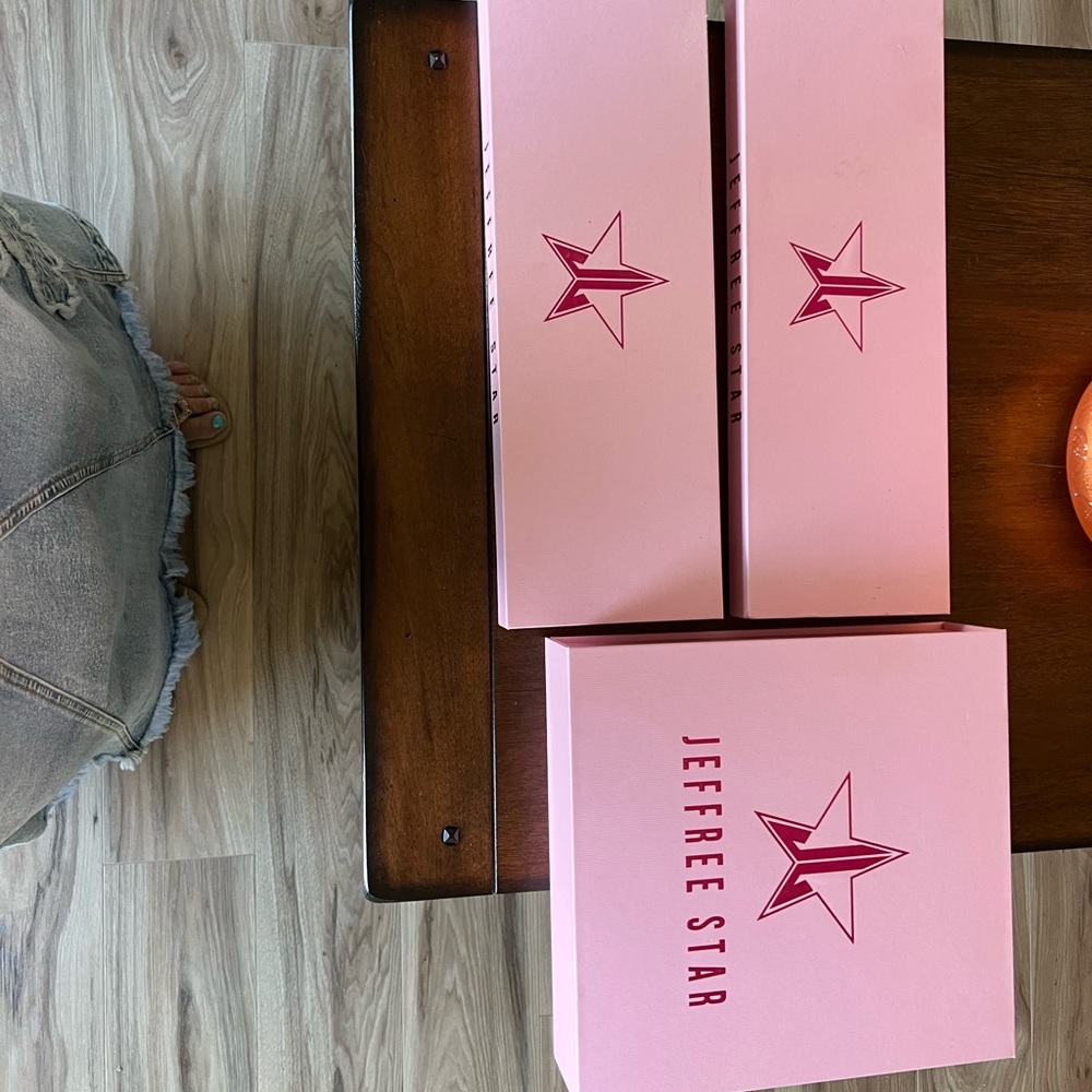 Jeffree Star mirror ornaments and tree topper - Picture 4 of 4
